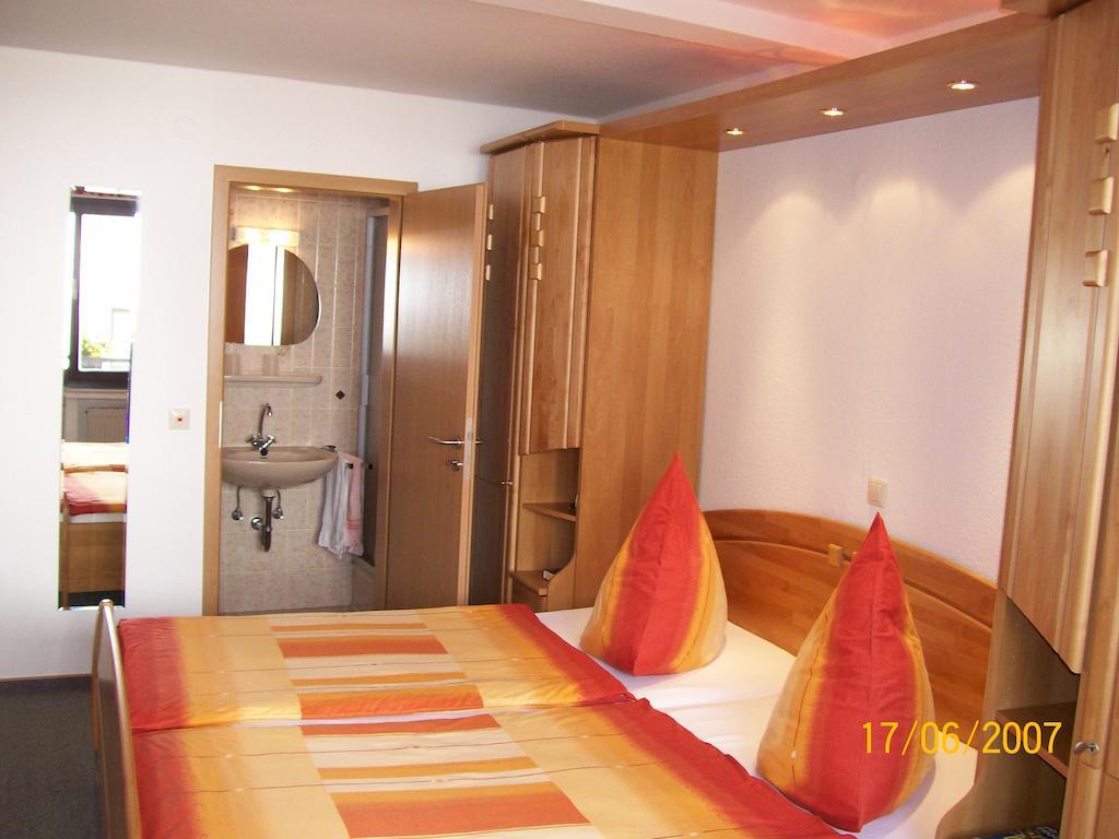 Haus-Anka Hotel Кохем Стая снимка